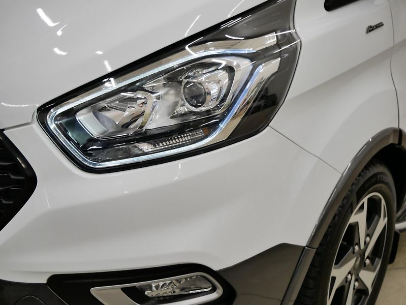 Ford Tourneo Custom - fotka 9 z 25