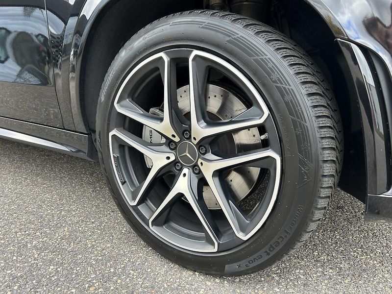 Mercedes-Benz GLE 53 AMG 4MATIC+ AIRMATIC - fotka 8 z 30
