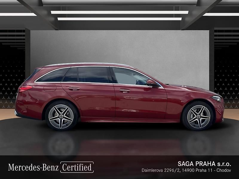 Mercedes-Benz Třídy C 300 e kombi AMG Line - fotka 3 z 21