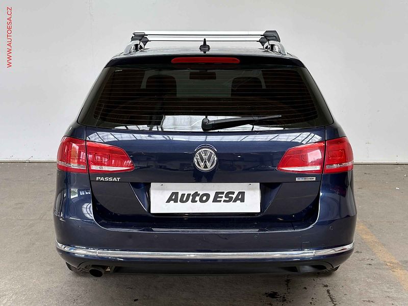 Volkswagen Passat (2014) 1.6 TDI, autoAC, temp - fotka 5 z 18