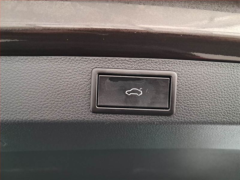 Škoda Karoq (2018) Style 1.5 TSI, Automat - fotka 23 z 23