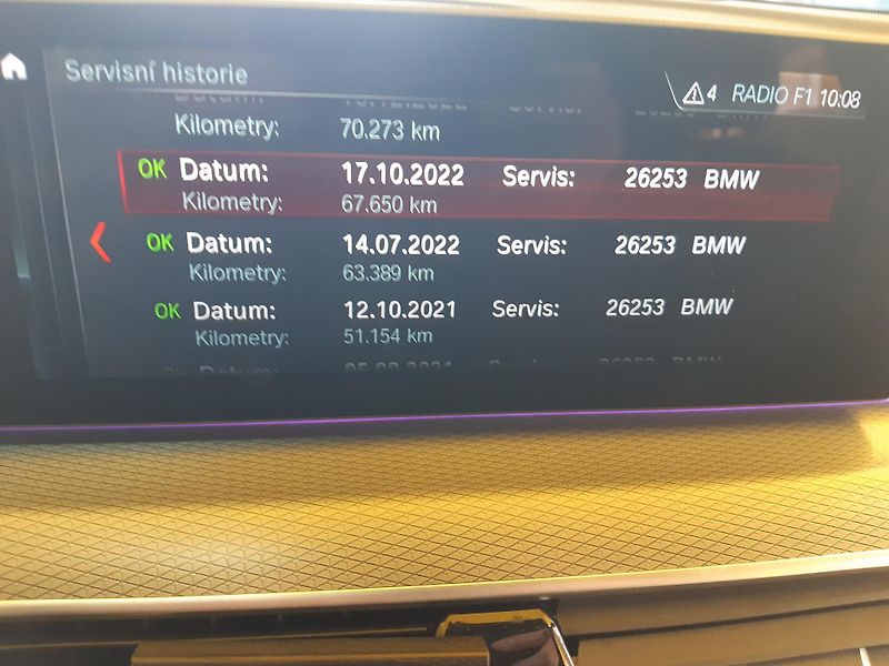 BMW Řada 5 520d XDRIVE M-PAKET - fotka 14 z 32