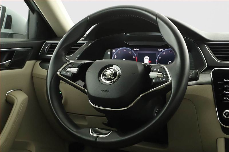 Škoda Superb (2022) Style 2.0 TSI - fotka 15 z 19