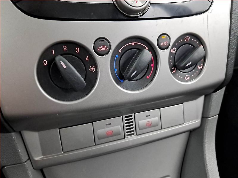 Ford Focus (2009) 1.4 16V, po STK - fotka 14 z 15
