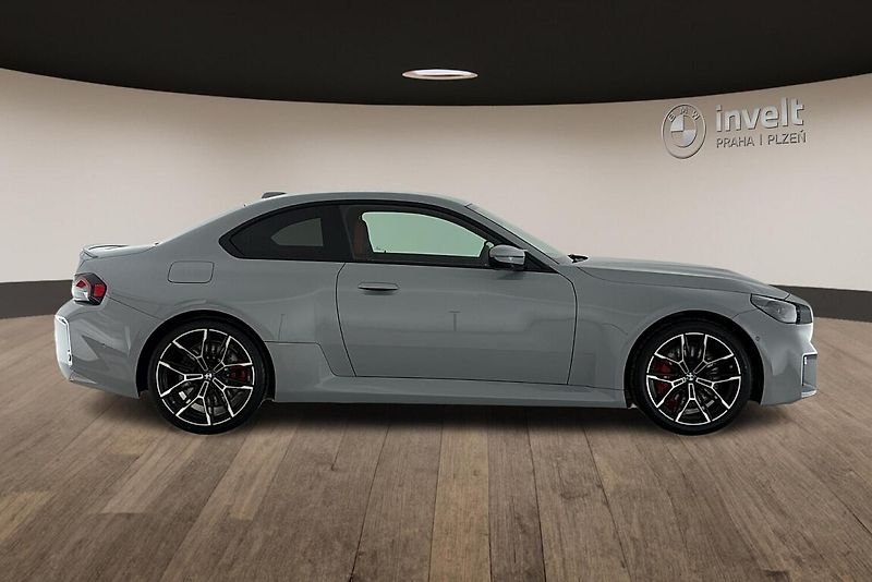 BMW M2 Coupe - fotka 2 z 22