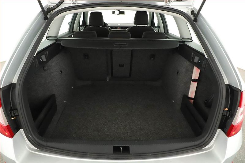Škoda Octavia (2017) Ambition 1.6 TDI, ČR,1.maj - fotka 10 z 18