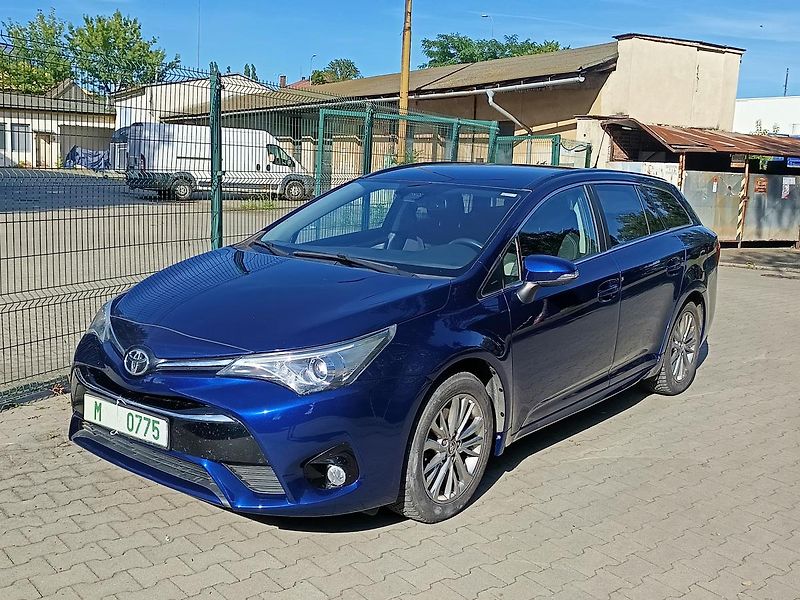Toyota Avensis (2016) 2,0D, 105kW,  - fotka 1 z 13