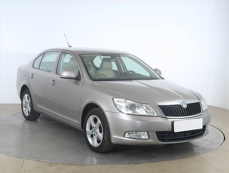 Škoda Octavia (2012) Ambition 2.0 TDI, Automat - fotografie inzerátu
