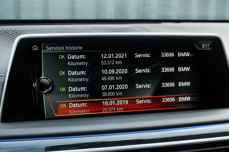 BMW Řada 7 740d xDrive, Laser, Ventilace - fotka 19 z 42