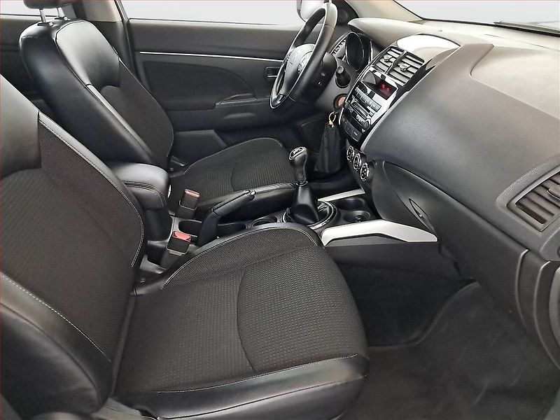 Citroën C4 Aircross (2013) 1.6, Tempomat, Park. senzory - fotka 9 z 14