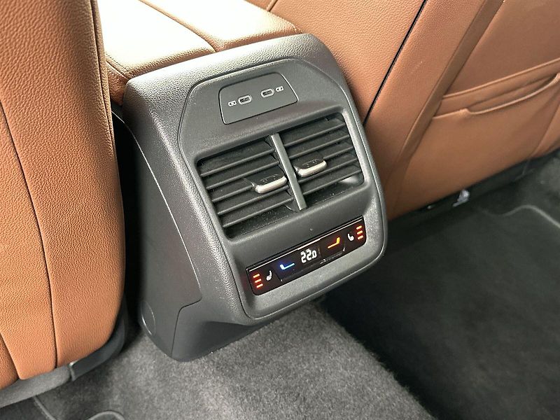 Škoda Superb (2024) 2.0 TSI 4x4 DSG L&K - fotka 31 z 45