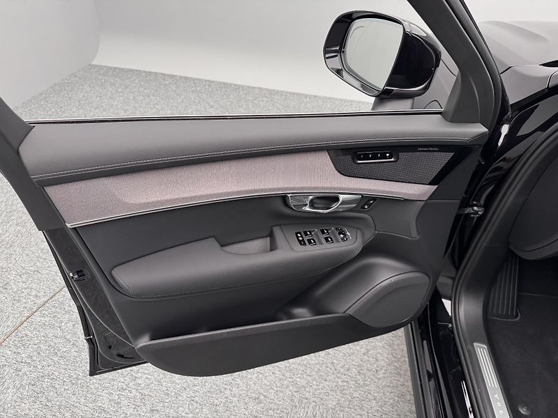 Volvo XC90 (2026) T8 AWD Plug-in BRIGHT PLUS 7m - fotka 8 z 25