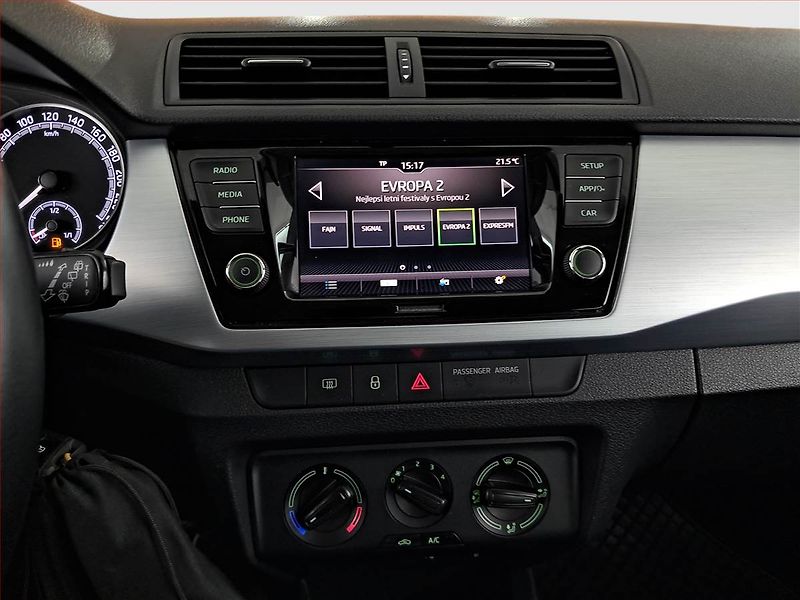 Škoda Fabia (2019) 1.0 TSI, Tempomat - fotka 12 z 18