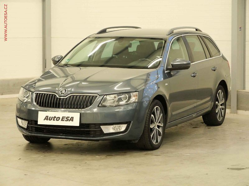 Škoda Octavia (2015) 1.4 TSi, Edition, xenon - fotka 3 z 14
