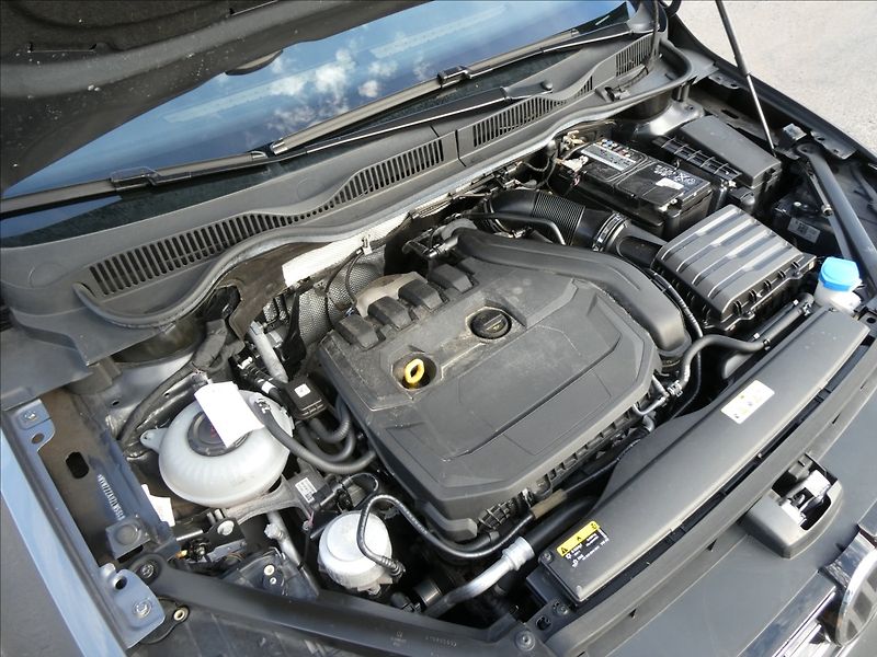 Volkswagen Golf Sportsvan 1,5 TSi 110kW DSG,závěs,naviga - fotka 38 z 43