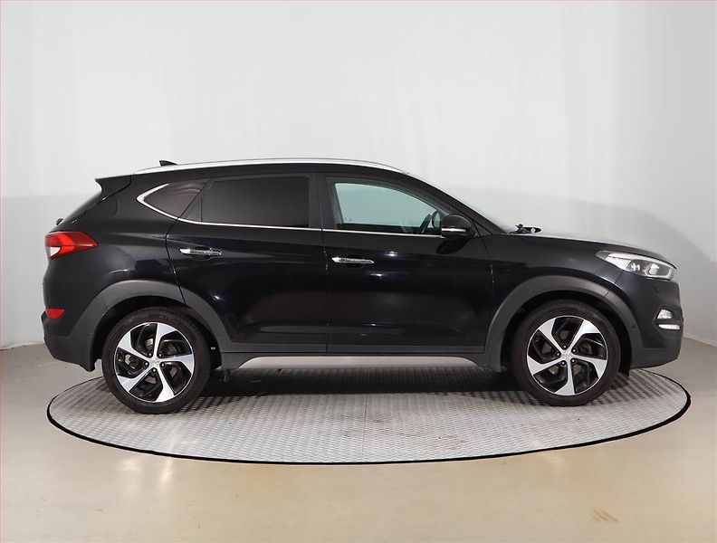 Hyundai Tucson (2017) 1.7 CRDi, Automat, Serv.kniha - fotka 6 z 20