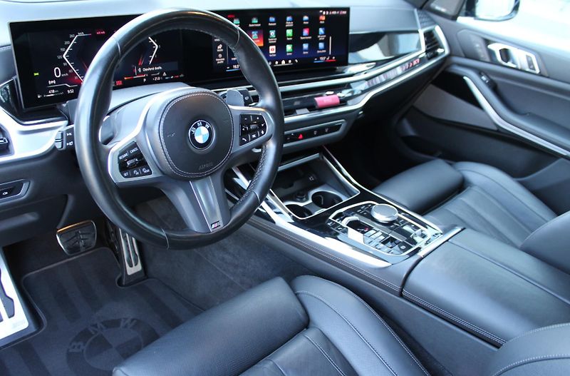 BMW X7 X7 xDrive40d - fotka 4 z 33