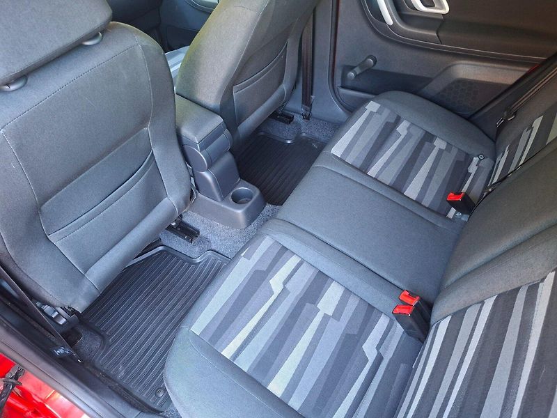 Škoda Fabia (2010) 1.2i 51kW -NEHAV.-SERVISOVÁNO! - fotka 29 z 33