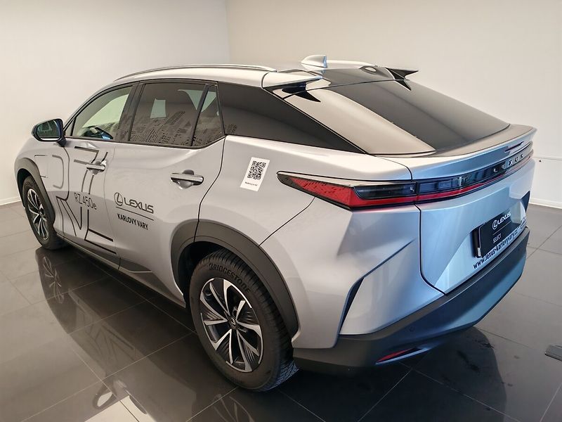 Lexus RZ 450e 450e Executive 4x4 - fotka 3 z 40