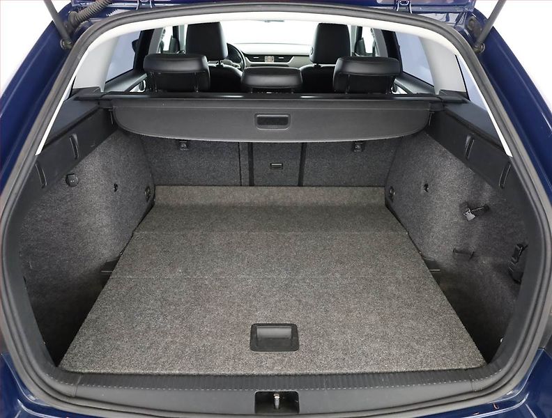 Škoda Octavia (2015) 2.0 TDI, Tempomat - fotka 18 z 19