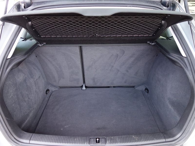 Audi A3 (2009) 2.0TDi 103kW MAN -SERVISOVÁNO - fotka 26 z 34