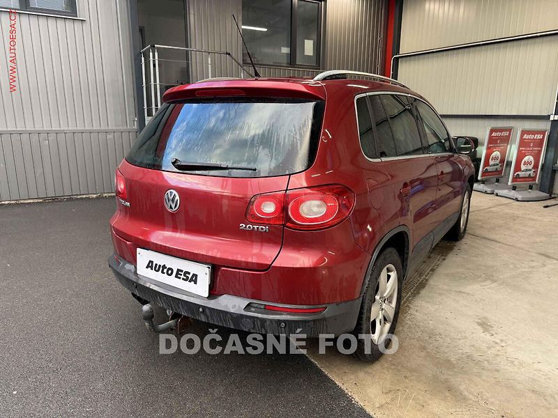 Volkswagen Tiguan (2009) 2.0 TDi 4x4, ČR, xenon - fotka 2 z 3