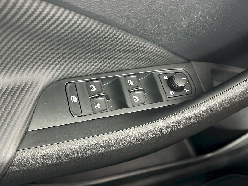 Škoda Kamiq (2025) DSG 1.0TSI 85kW Monte Carlo - fotka 25 z 31