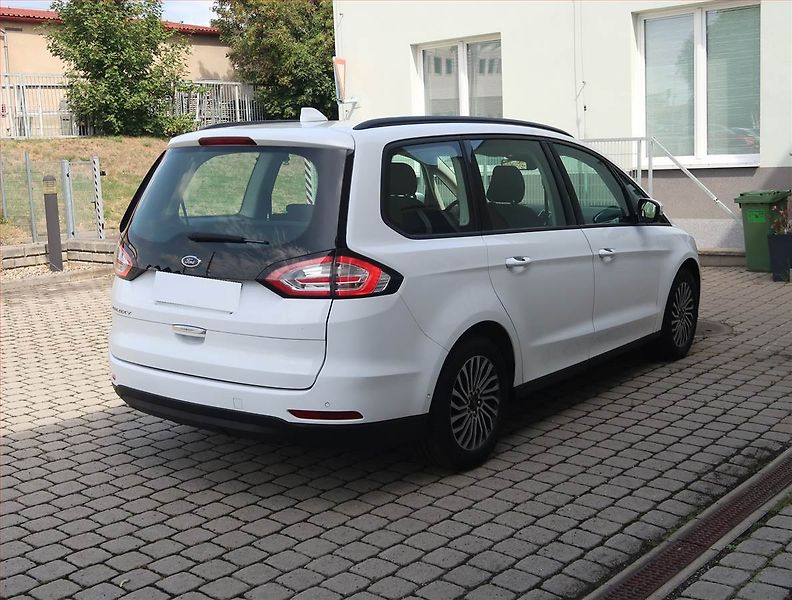 Ford Galaxy (2022) 2.0 EcoBlue - fotka 5 z 23
