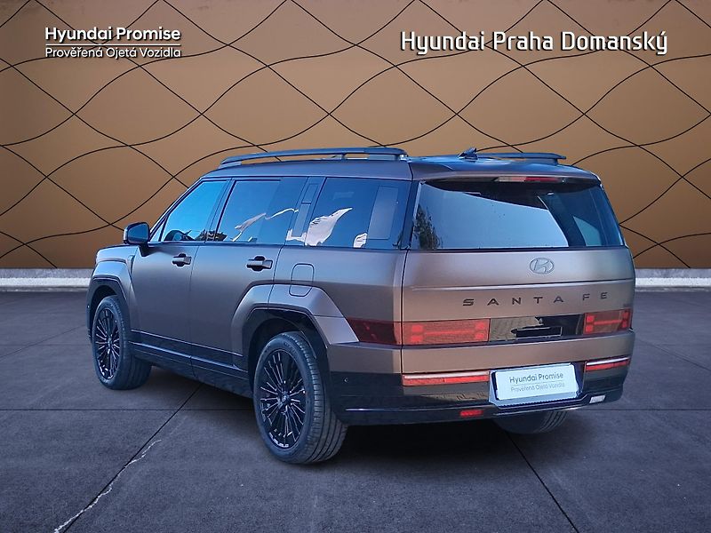 Hyundai Santa Fe (2025) 5S 25 1,6 T-GDI HEV 4WD CAL - fotka 5 z 10