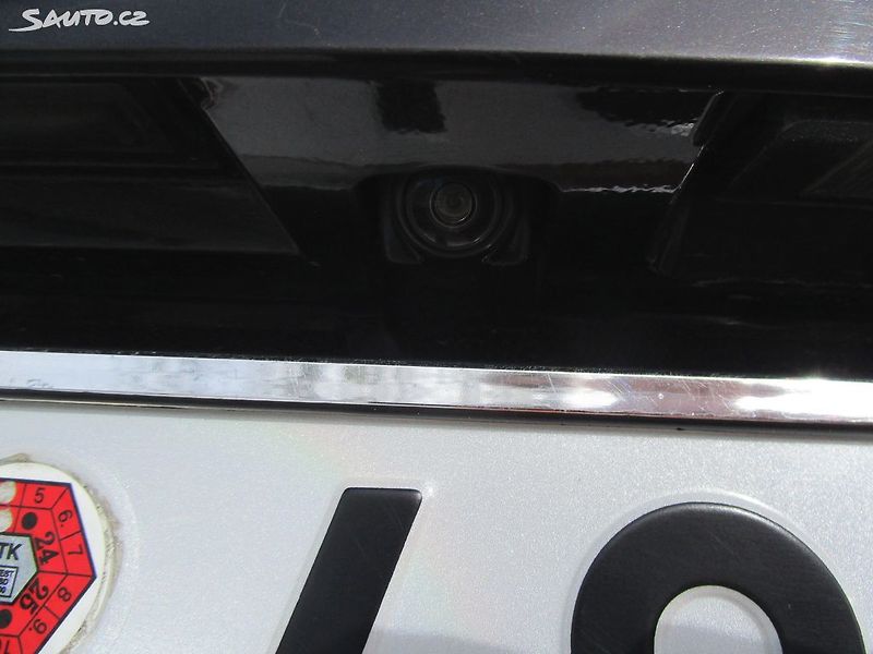 Nissan Qashqai 1,6DCI-96KW-AUTOMAT - fotka 11 z 28