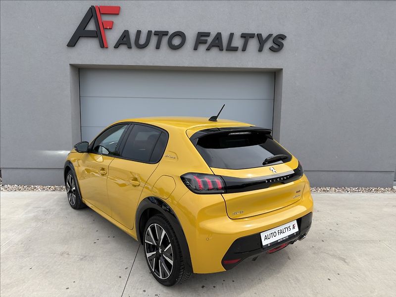 Peugeot 208 1,2 Pure Tech GT Line - fotka 4 z 26