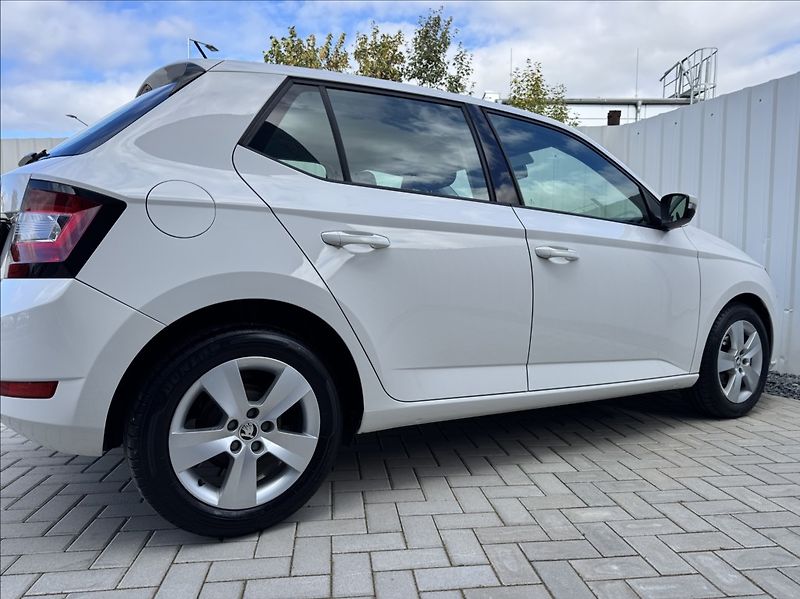 Škoda Fabia 1,0 TSI DPH 1.maj. původ ČR - fotka 17 z 50