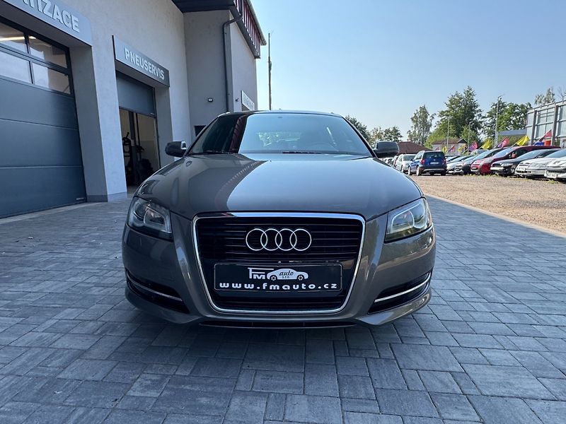 Audi A3 (2010) 1.2 TFSi, servisní kniha - fotka 3 z 33