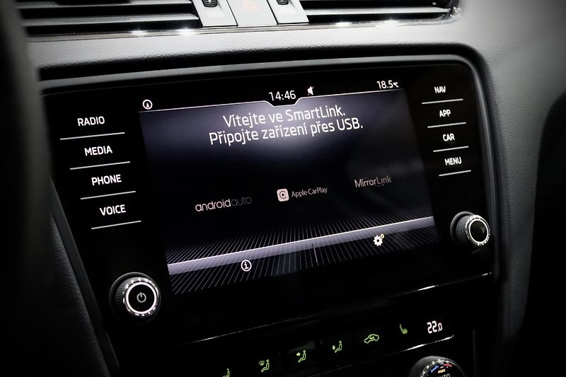 Škoda Octavia (2017) 3 FL Combi 1.4 TSI 110 kW  - fotka 29 z 34