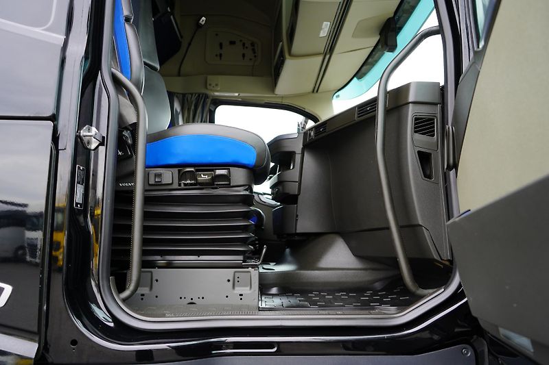 Volvo FH (2022) FH / 500 / I – SAVE / XL / EUR - fotka 51 z 52