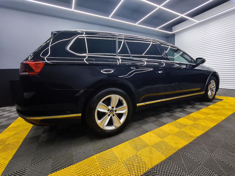 Volkswagen Passat Variant (2022) 2.0TDI 1. Majitel, DSG - fotka 7 z 35