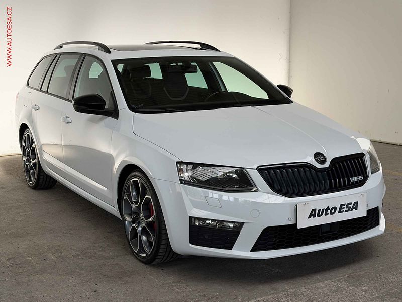 Škoda Octavia (2015) 2.0TDi, DSG, navi, bixen - fotografie inzerátu