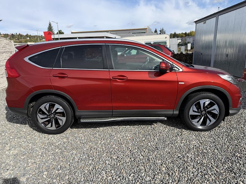 Honda CR-V 1.6CT-Di 4x4 160PS ČR 145TKM!! - fotka 9 z 159
