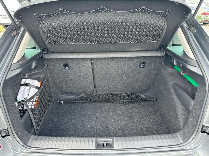 Škoda Kamiq 1,0 TSI / 85 kW Top Selection - fotka 13 z 23