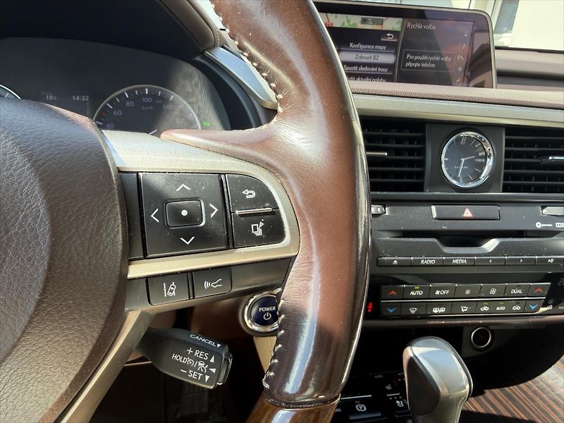 Lexus RX 3,5 Luxury - fotka 13 z 25