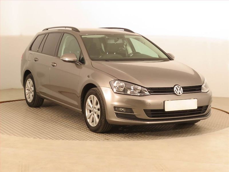 Volkswagen Golf (2016) 1.6 TDI, Automat, Serv.kniha - fotografie inzerátu