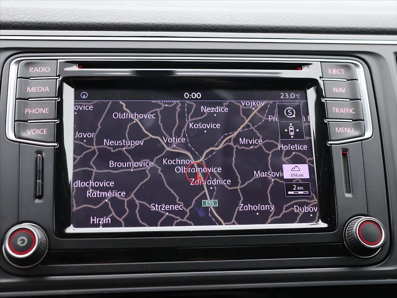 Volkswagen Multivan 2,0 TDI 150kW DSG Bulli Editio - fotka 22 z 32