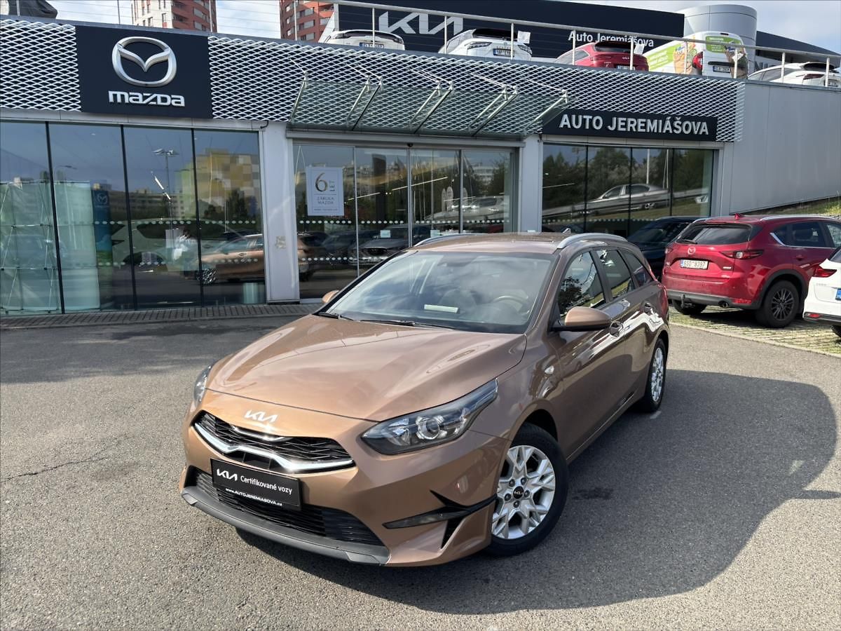 Kia Ceed 1,5 TGDi Spin ZÁRUKA KAMERA