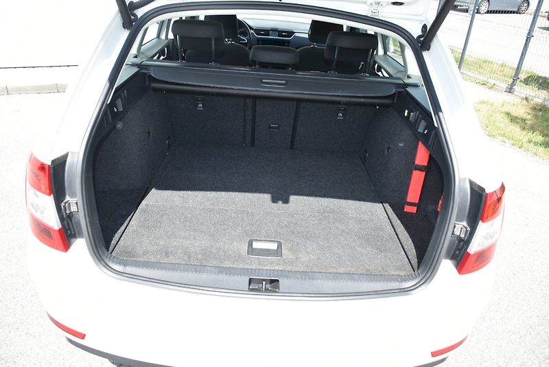 Škoda Octavia (2019) COMBI STYLE 2.0 TDI 110 kW DSG - fotka 26 z 33