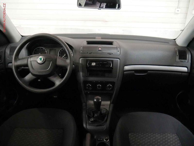 Škoda Octavia (2011) 1.2 TSi, 1.maj,ČR, AC, TZ - fotka 8 z 15