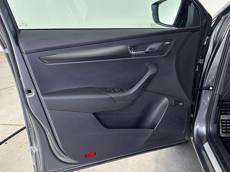 Škoda Karoq SportLine DSG - fotka 13 z 30