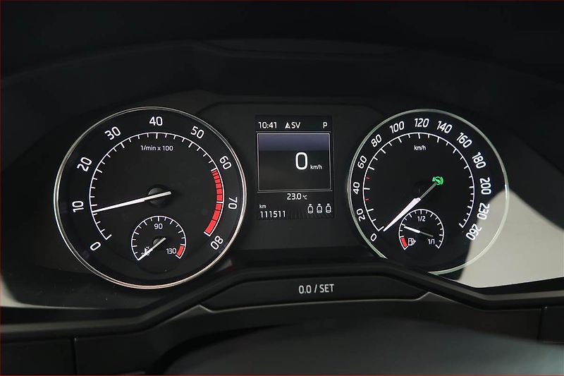 Škoda Superb (2016) 2.0 TSI, Automat, Navi - fotka 11 z 20