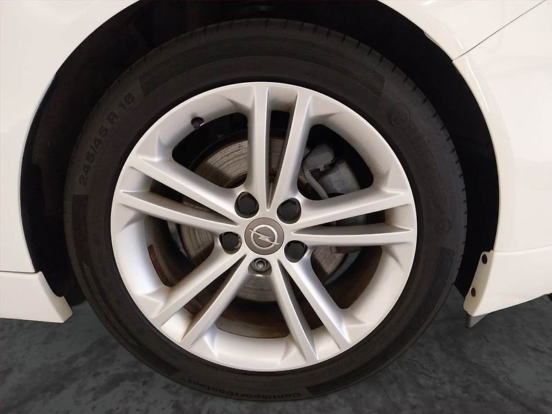 Opel Insignia (2012) 2.0 BiTurbo CDTI, Serv.kniha - fotka 13 z 21