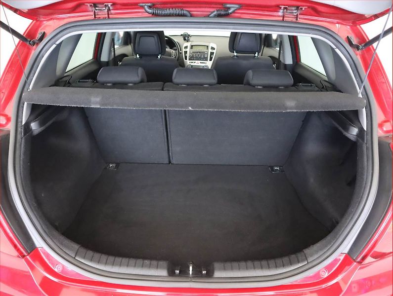 Kia Ceed (2009) 1.6 CVVT, Serv.kniha - fotka 14 z 16