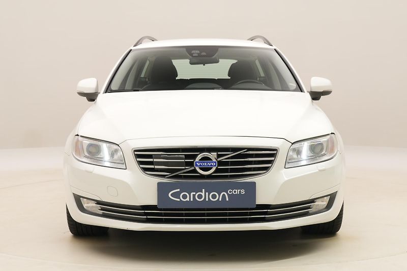 Volvo V70 D4 AWD MOMENTUM REZERVACE - fotka 15 z 46